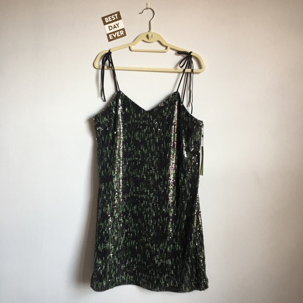 {Sam Edelman}  Sequin Cocktail Dress🍸